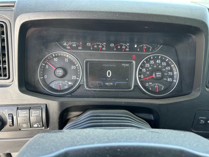 2020 International LT625-12