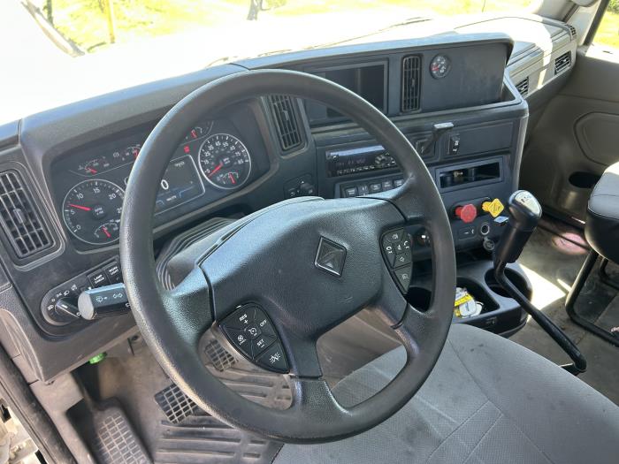 2020 International LT625-10