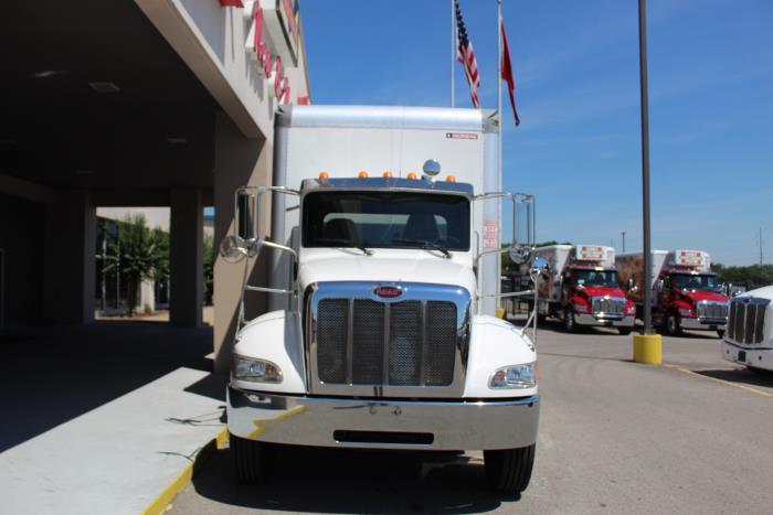 2020 Peterbilt 337-2