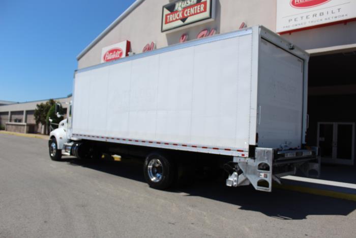 2020 Peterbilt 337-6