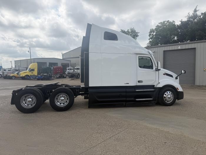 2022 Peterbilt 579-33