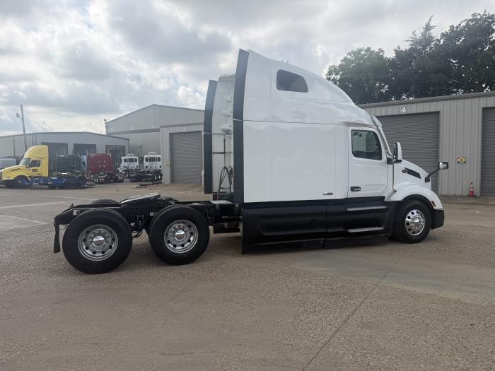 2022 Peterbilt 579-34