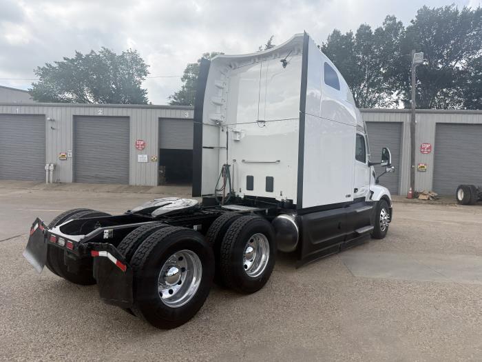 2022 Peterbilt 579-37