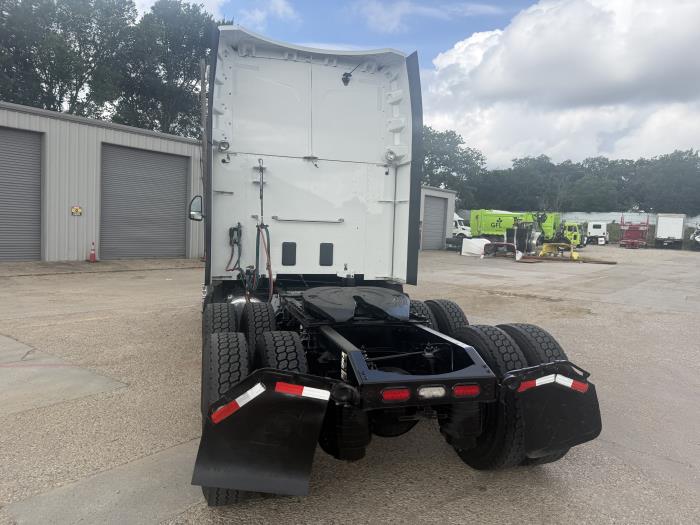 2022 Peterbilt 579-41