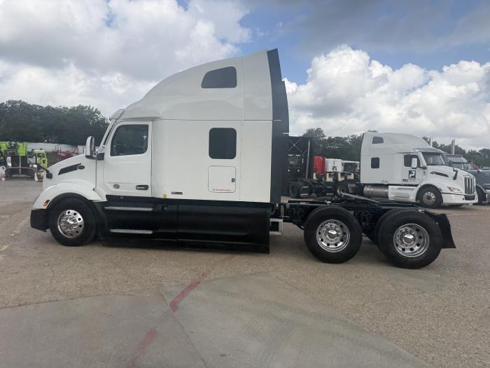 2022 Peterbilt 579-47
