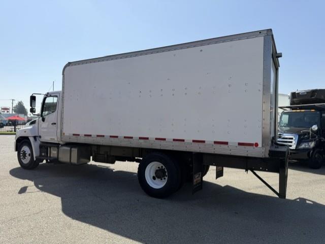 2018 Hino 268A-2