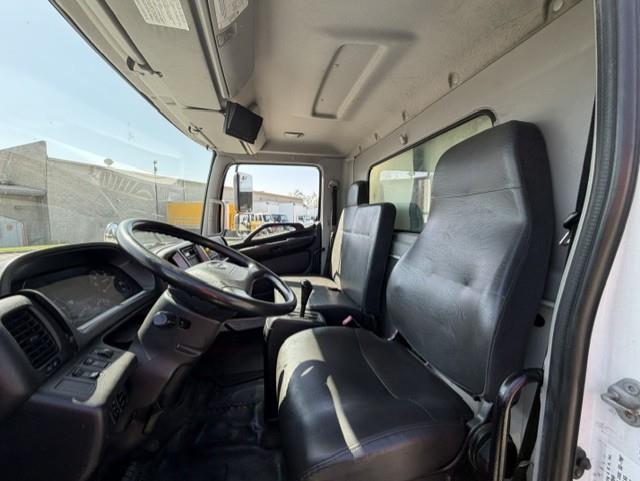 2018 Hino 268A-5