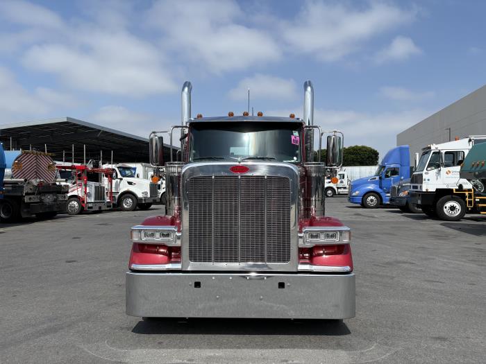2027 Peterbilt 589-2