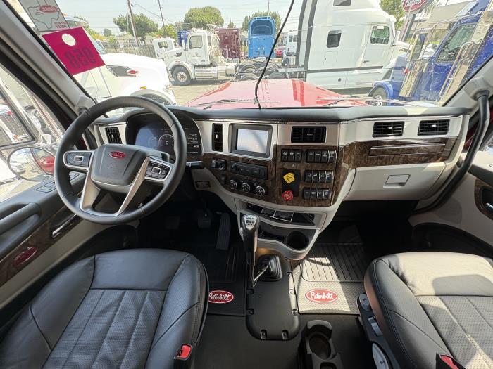2027 Peterbilt 589-18