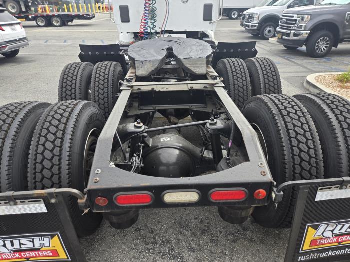 2019 Peterbilt 579-8
