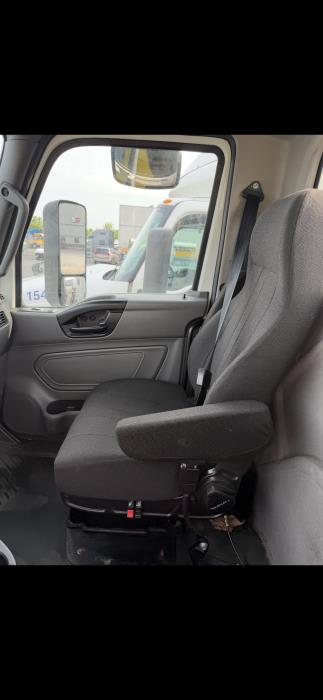 2021 International LT625-11