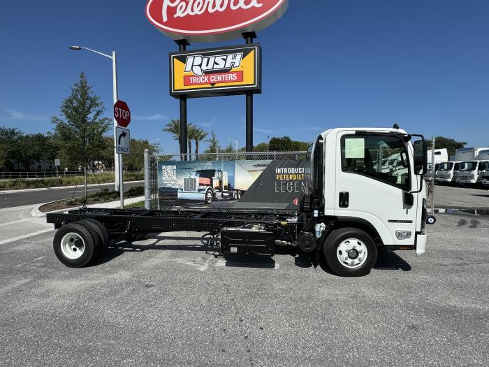 2027 Isuzu NPR-HD-4