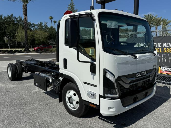 2027 Isuzu NPR-HD-5