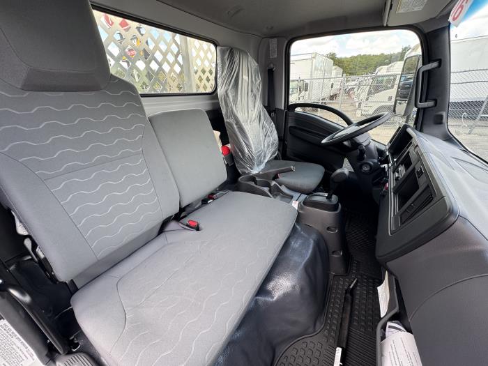 2027 Isuzu NRR-11