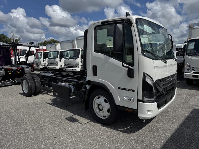 2027 Isuzu NRR-6