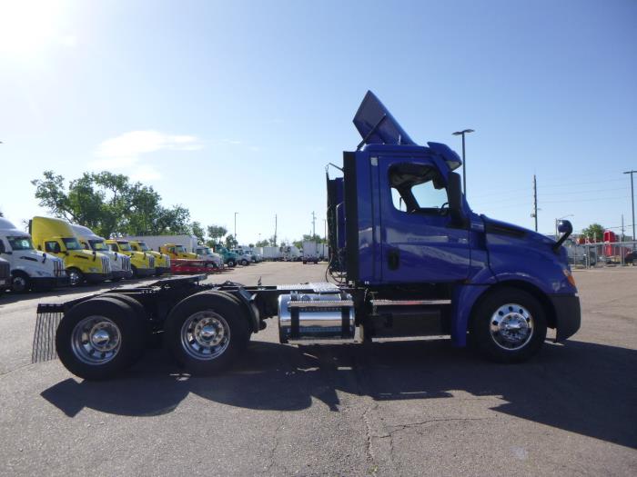 2020 Freightliner Cascadia-5