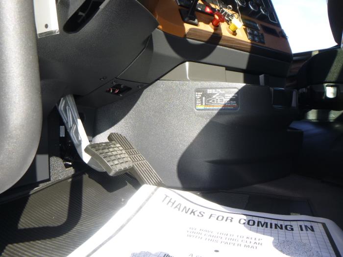 2020 Freightliner Cascadia-10