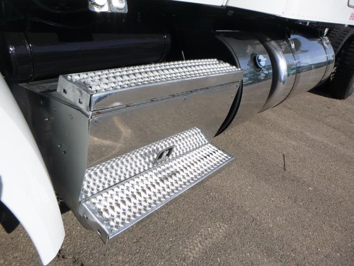 2022 Peterbilt 579-26