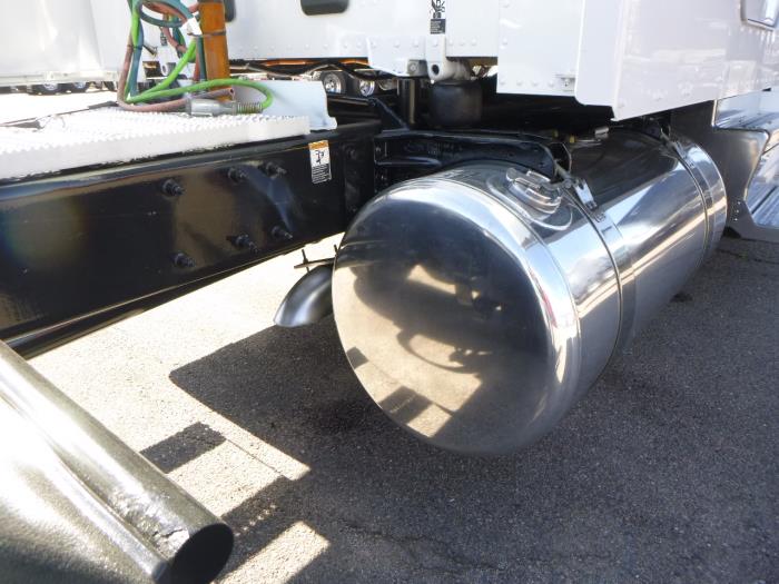 2022 Peterbilt 579-32