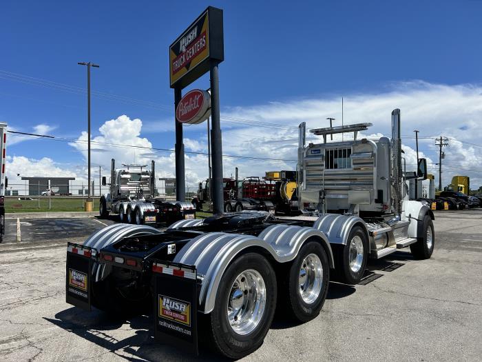 2027 Peterbilt 567 in Austin, TX — photo 5