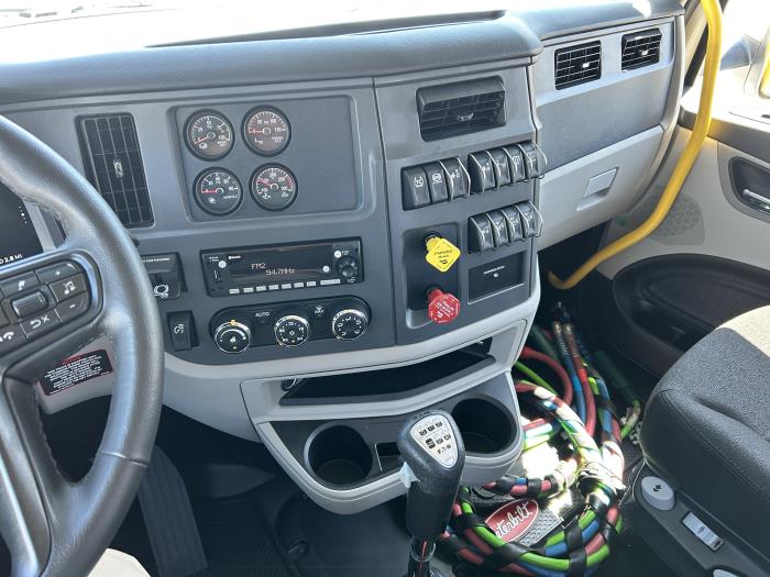 2027 Peterbilt 567-30