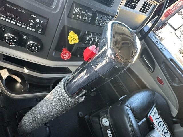 2022 Peterbilt 567-19