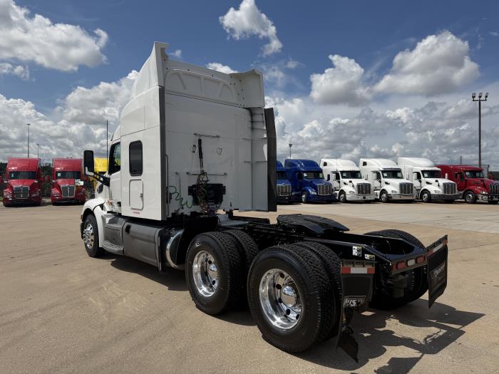 2020 Peterbilt 579-2