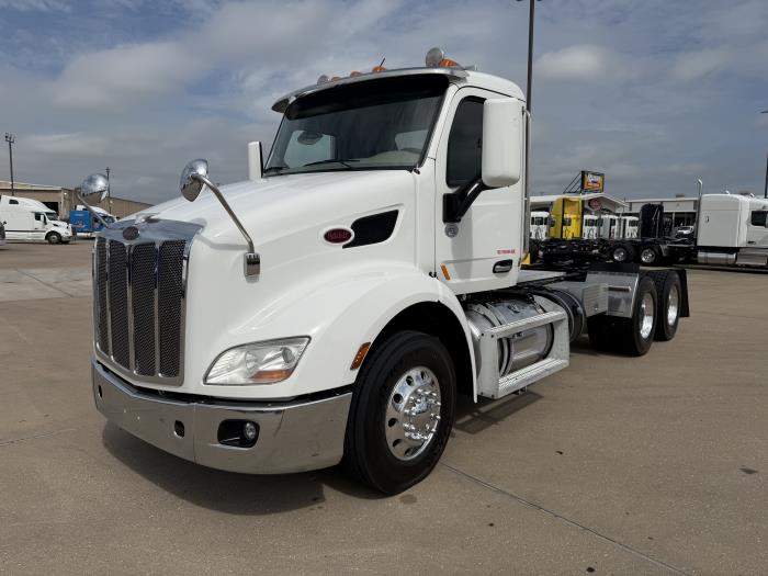 2020 Peterbilt 579-0