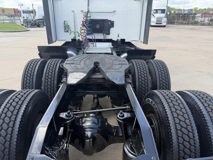 2020 Peterbilt 579-12