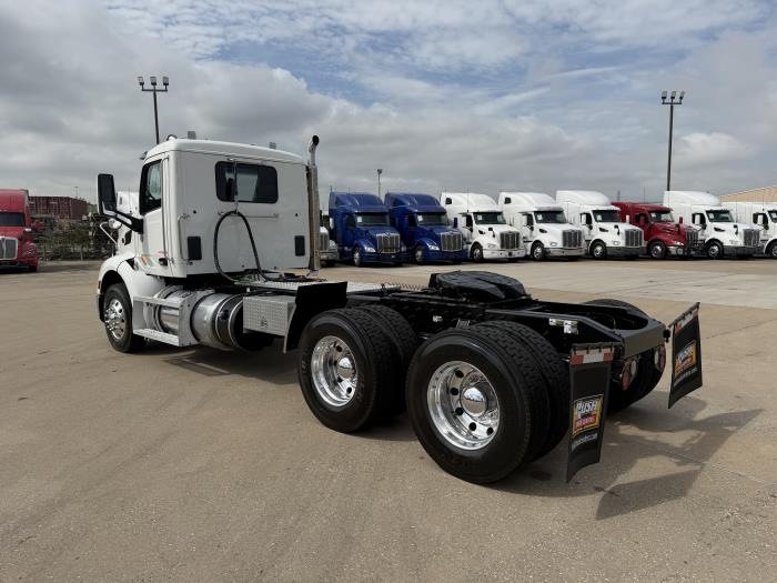 2020 Peterbilt 579-2