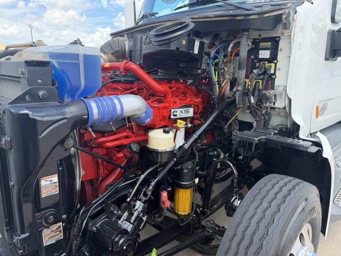 2020 Peterbilt 579-15
