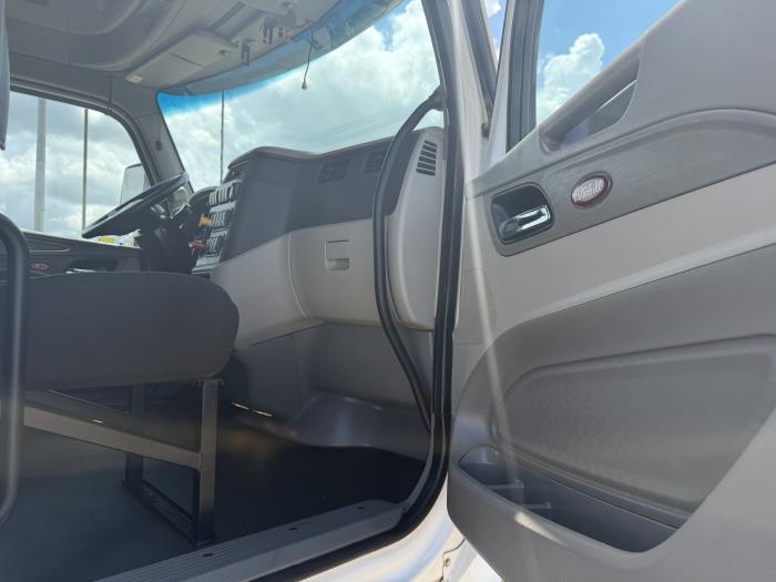 2020 Peterbilt 579-21