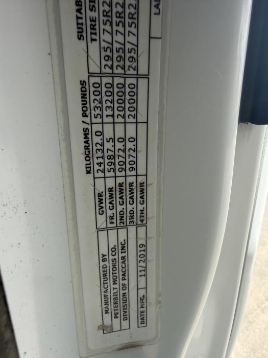 2020 Peterbilt 579-25