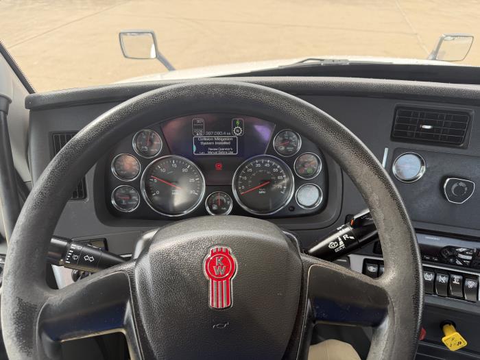 2021 Kenworth T680-27