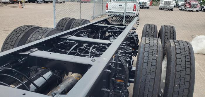2020 Peterbilt 348-6