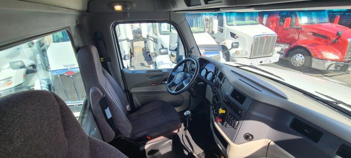 2022 Peterbilt 567-18