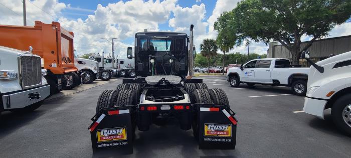 2023 Peterbilt 567-4