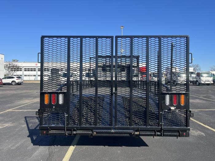 2027 Isuzu NPR-HD-7