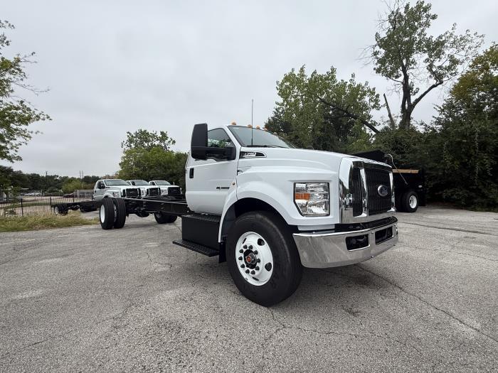 New 2027 Ford F-750 - photo 5