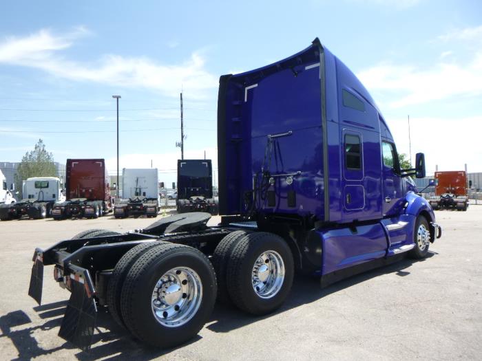 2022 Kenworth T660-4