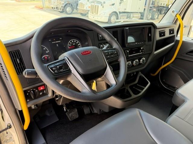 2025 Peterbilt 536-10