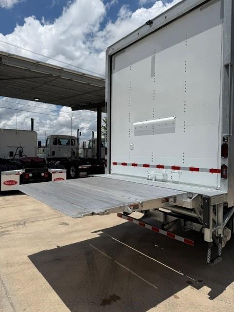 2025 Peterbilt 536-18