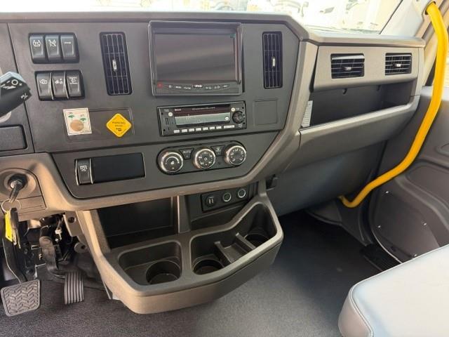 2025 Peterbilt 536-11