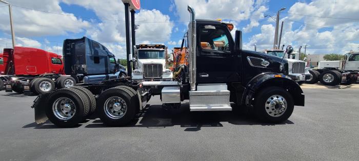 2023 Peterbilt 567-7