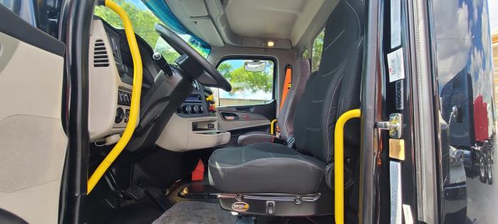 2023 Peterbilt 567-13