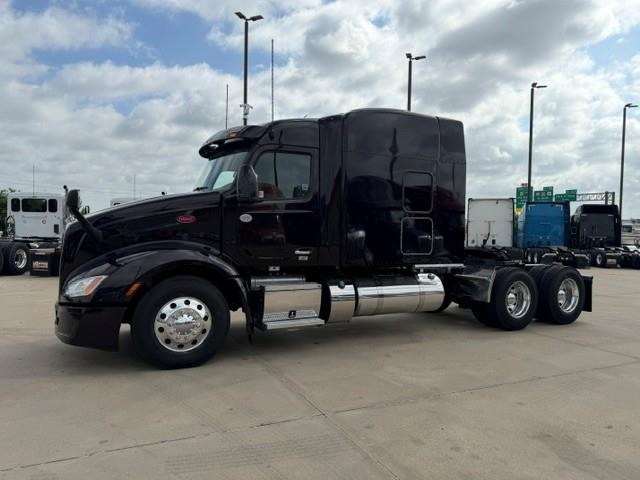 2023 Peterbilt 579-1