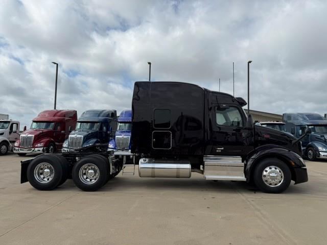 2023 Peterbilt 579-6