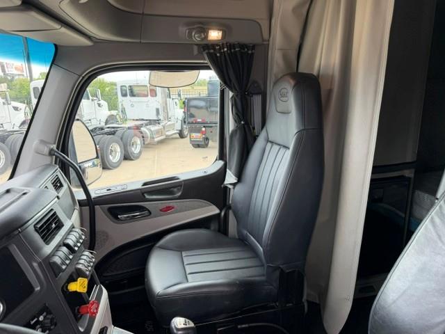 2023 Peterbilt 579-24