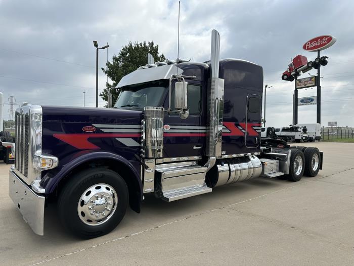 2025 Peterbilt 589-0
