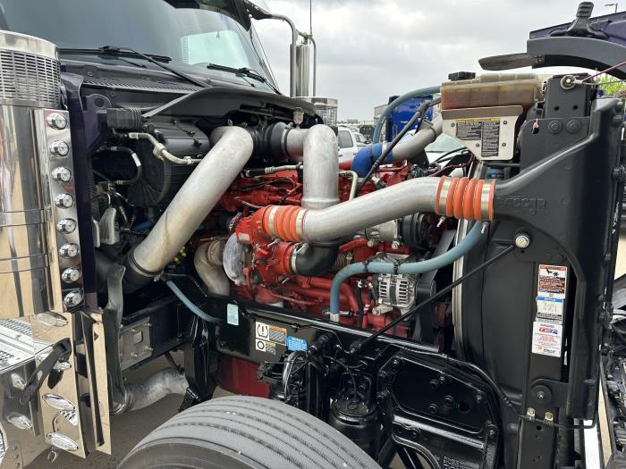 2025 Peterbilt 589-17